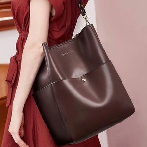 Bostanten leather tote